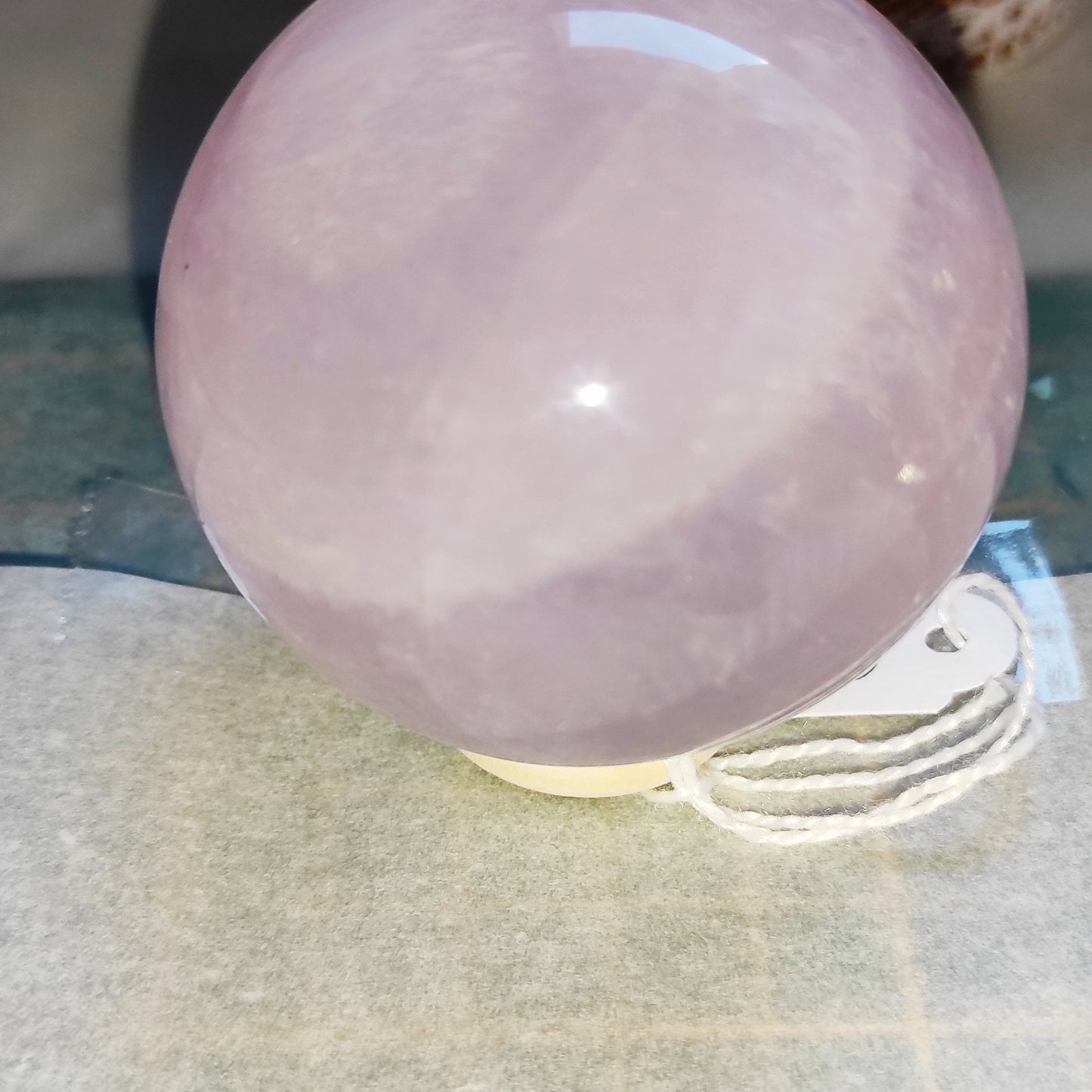 Boule en Quartz Rose – 238 g