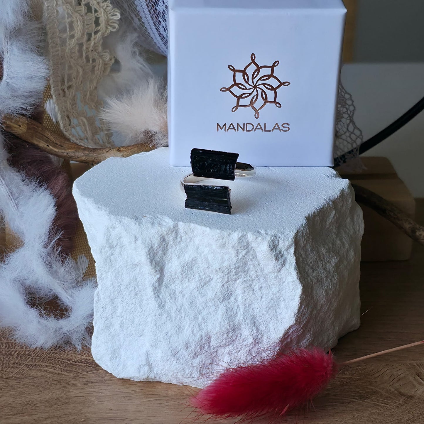 Livia – Bague en Tourmaline Noire (Double Barre)