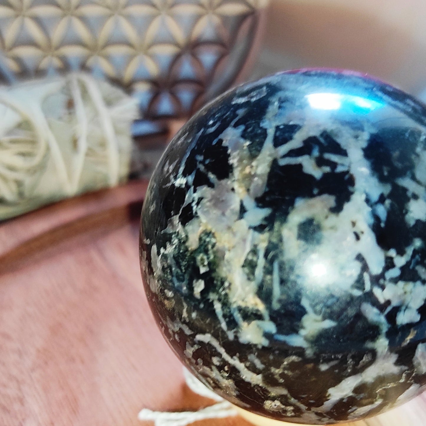 Boule de Gabbro environ 220 g